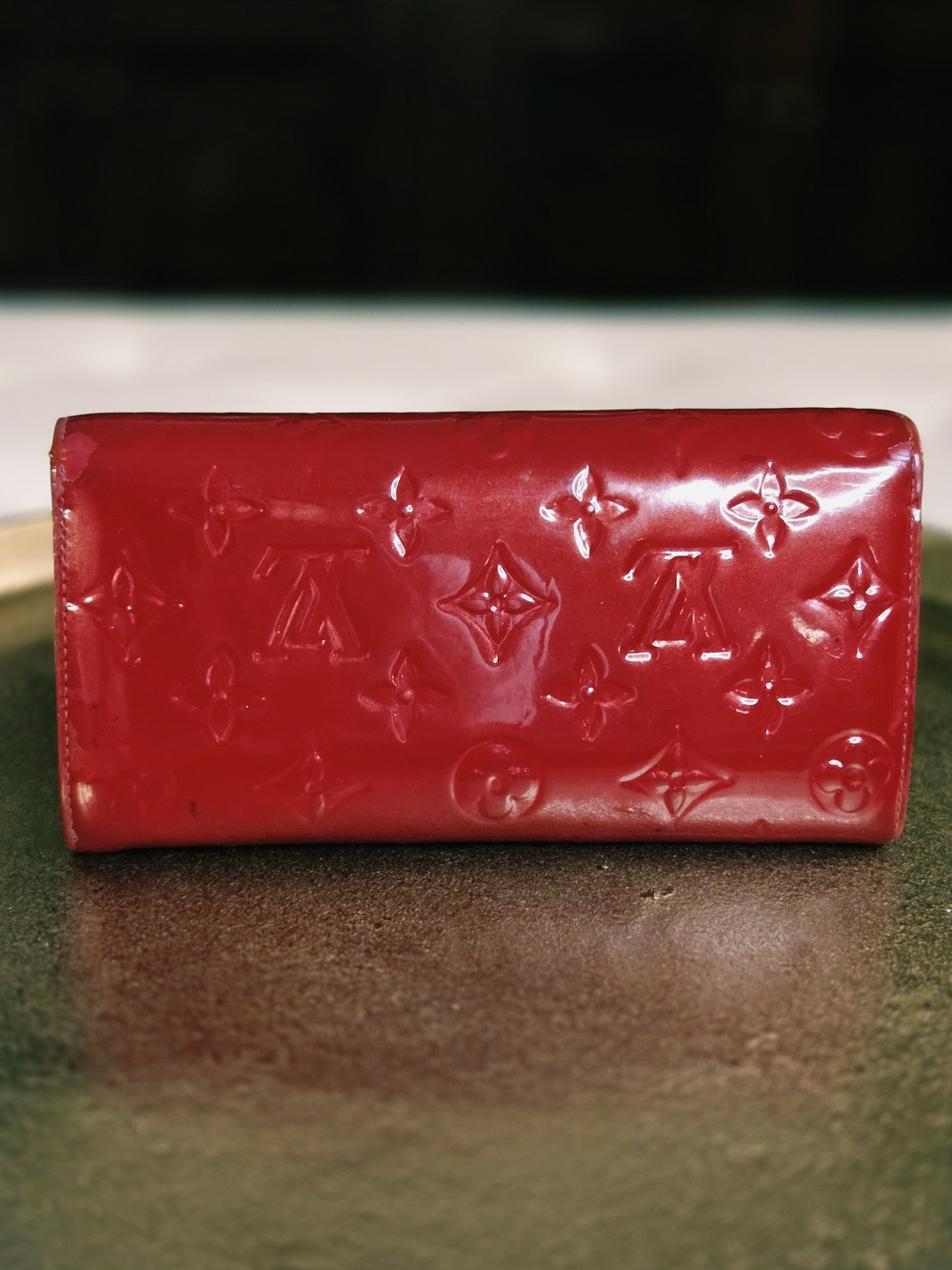 Authentic Louis Vuitton Sarah Wallet Pomme D'Amour Red Vernis Patent Leather - Picture 3 of 15